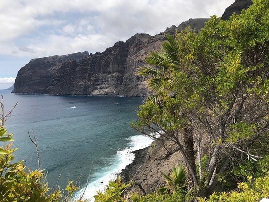 Puerto Deportivo Los Gigantes